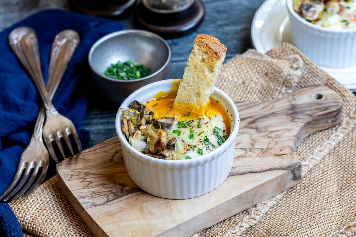 The Versatile Oeufs Cocotte: Customizable French Baked Eggs for Any Meal